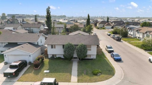 1501 Strathcona Close, Strathmore, AB - Outdoor