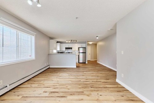 106-126 14 Avenue Sw, Calgary, AB - Indoor Photo Showing Other Room