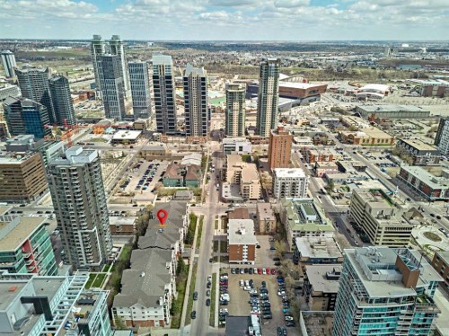 106-126 14 Avenue Sw, Calgary, AB - Outdoor With View