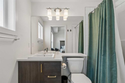 103 Spring Creek Common Sw, Calgary, AB - Indoor Photo Showing Bathroom