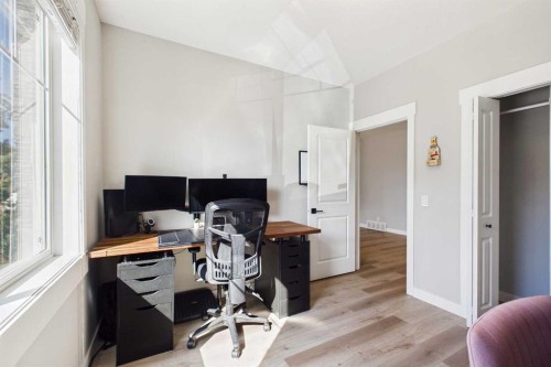 1-67 West Coach Manor Sw, Calgary, AB - Indoor Photo Showing Office
