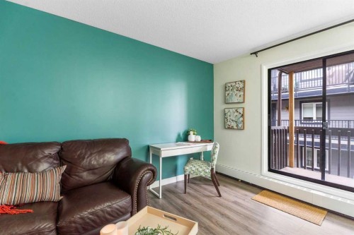 39-3519 49 Street Nw, Calgary, AB - Indoor