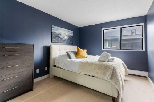 39-3519 49 Street Nw, Calgary, AB - Indoor Photo Showing Bedroom