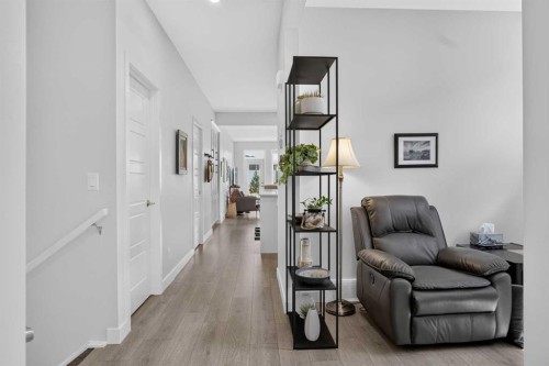 318 Marina Cove Se, Calgary, AB - Indoor Photo Showing Other Room