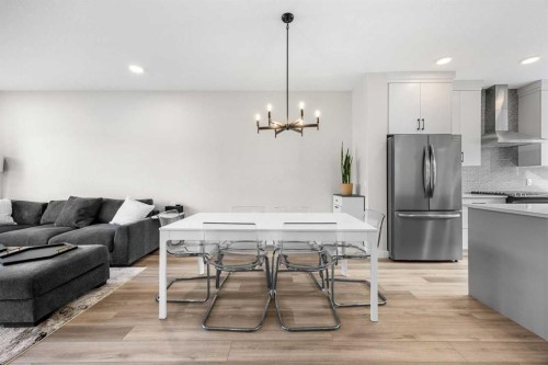 211 Silverton Glen Crescent Sw, Calgary, AB - Indoor