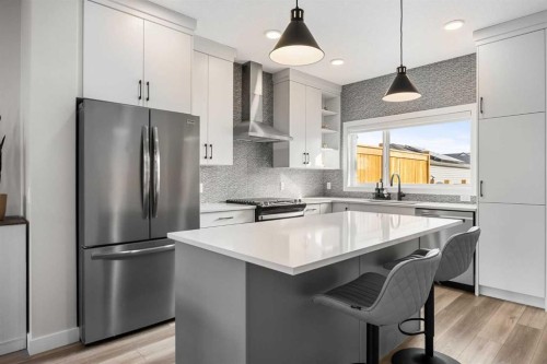 211 Silverton Glen Crescent Sw, Calgary, AB - Indoor Photo Showing Kitchen With Upgraded Kitchen