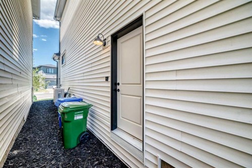 211 Silverton Glen Crescent Sw, Calgary, AB - Outdoor With Exterior