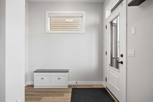 211 Silverton Glen Crescent Sw, Calgary, AB - Indoor Photo Showing Other Room