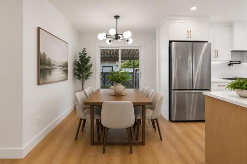 439 Arlington Drive Se, Calgary, AB - Indoor Photo Showing Dining Room
