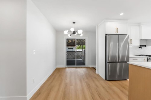439 Arlington Drive Se, Calgary, AB - Indoor Photo Showing Kitchen With Stainless Steel Kitchen