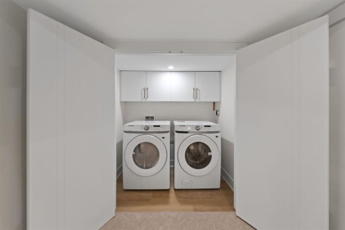439 Arlington Drive Se, Calgary, AB - Indoor Photo Showing Laundry Room