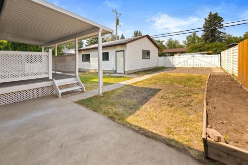 439 Arlington Drive Se, Calgary, AB - Outdoor