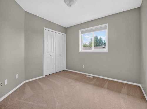 14 Wells Court, Leduc, AB - Indoor Photo Showing Other Room