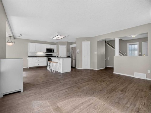 14 Wells Court, Leduc, AB - Indoor Photo Showing Kitchen