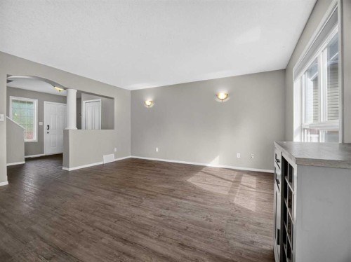 14 Wells Court, Leduc, AB - Indoor Photo Showing Other Room