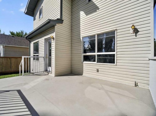 14 Wells Court, Leduc, AB - Outdoor With Exterior