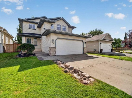 14 Wells Court, Leduc, AB - Outdoor With Facade