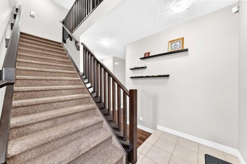 456 Mahogany Boulevard Se, Calgary, AB - Indoor Photo Showing Other Room