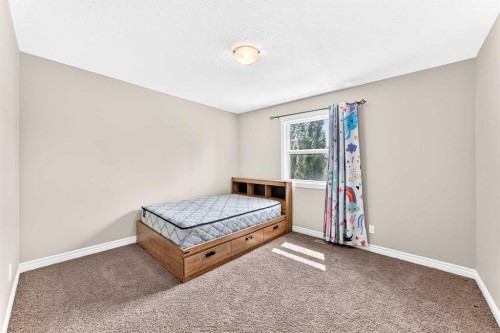 456 Mahogany Boulevard Se, Calgary, AB - Indoor Photo Showing Bedroom