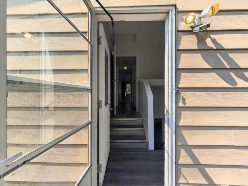207 Deer Ridge Way Se, Calgary, AB -  Photo Showing Other Room