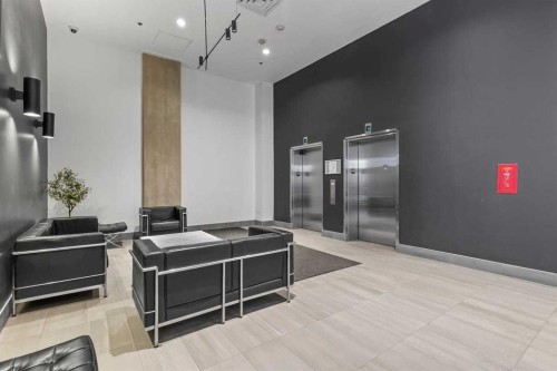 502-1410 1 Street Se, Calgary, AB - Indoor