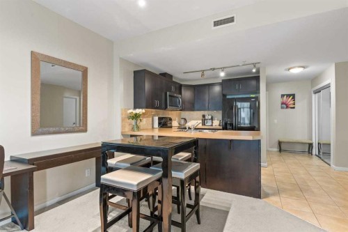 502-1410 1 Street Se, Calgary, AB - Indoor