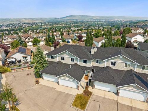 10-117 Bow Ridge Drive, Cochrane, AB - Outdoor