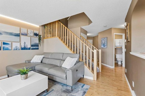 10-117 Bow Ridge Drive, Cochrane, AB - Indoor