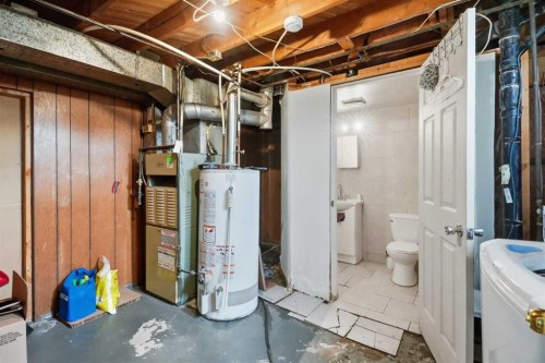 40 Penworth Place Se, Calgary, AB - Indoor Photo Showing Basement