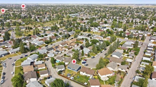 40 Penworth Place Se, Calgary, AB - Outdoor With View