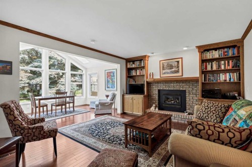 22 Varsity Estates View Nw, Calgary, AB - Indoor Photo Showing Living Room With Fireplace