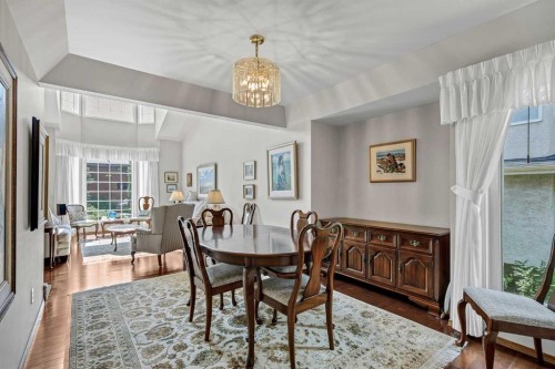 22 Varsity Estates View Nw, Calgary, AB - Indoor Photo Showing Dining Room