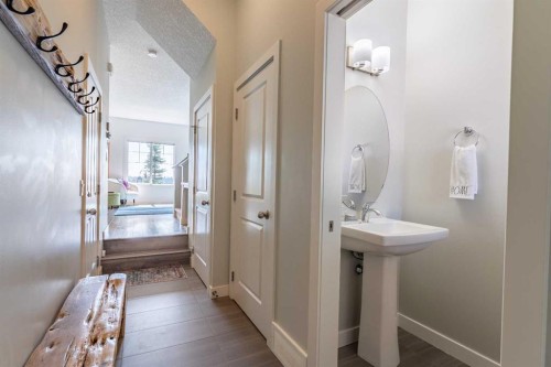 1207 Jumping Pound Common, Cochrane, AB - Indoor Photo Showing Bathroom