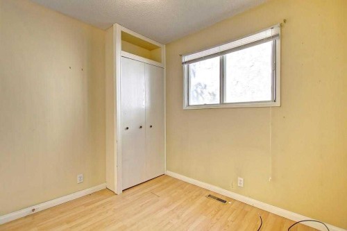 5820 Rundlehorn Drive Ne, Calgary, AB - Indoor Photo Showing Other Room