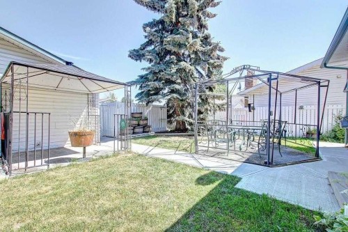 5820 Rundlehorn Drive Ne, Calgary, AB - Outdoor