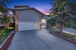 55 Whitehaven Crescent NE Calgary, AB T1Y 6C4
