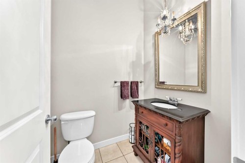 182 Cranfield Manor Se, Calgary, AB - Indoor Photo Showing Bathroom