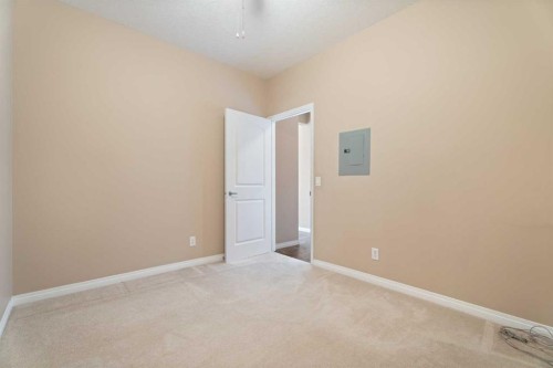 215-43 Sunrise Loop Se, High River, AB - Indoor Photo Showing Other Room