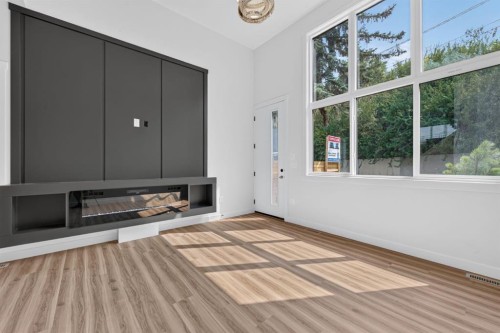2018 12 Avenue Sw, Calgary, AB - Indoor With Fireplace