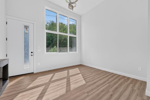 2018 12 Avenue Sw, Calgary, AB - Indoor Photo Showing Other Room