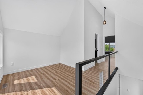 2018 12 Avenue Sw, Calgary, AB - Indoor Photo Showing Other Room