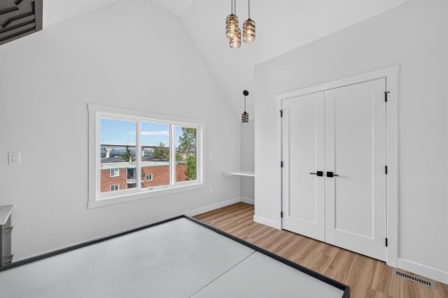 2018 12 Avenue Sw, Calgary, AB - Indoor Photo Showing Other Room
