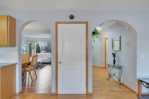 185 West Lakeview Drive, Chestermere, AB - Indoor Photo Showing Other Room
