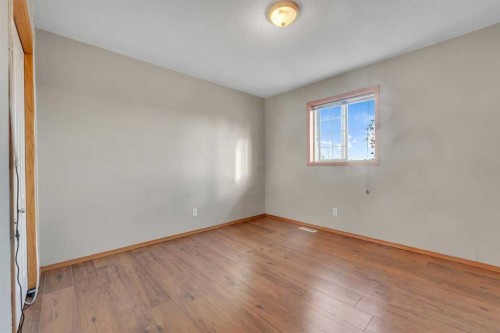 185 West Lakeview Drive, Chestermere, AB - Indoor Photo Showing Other Room