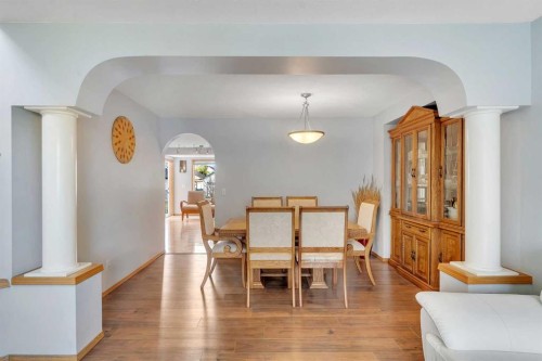185 West Lakeview Drive, Chestermere, AB - Indoor Photo Showing Dining Room
