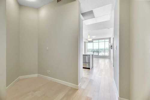 1103-16 Varsity Estates Circle Nw, Calgary, AB - Indoor Photo Showing Other Room