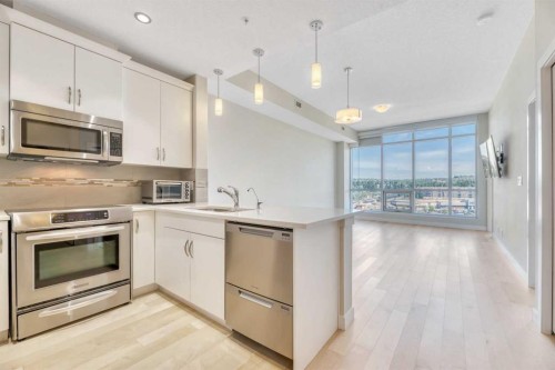 1103-16 Varsity Estates Circle Nw, Calgary, AB - Indoor Photo Showing Kitchen With Upgraded Kitchen