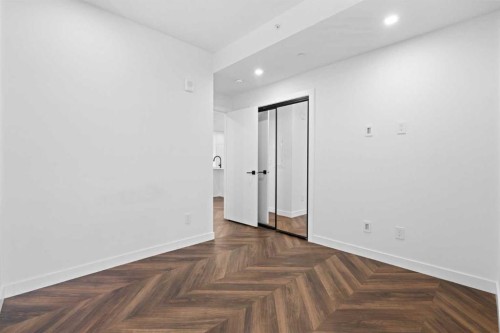 215-8445 Broadcast Avenue Sw, Calgary, AB - Indoor Photo Showing Other Room