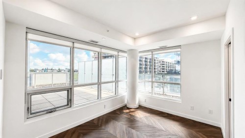 215-8445 Broadcast Avenue Sw, Calgary, AB - Indoor Photo Showing Other Room