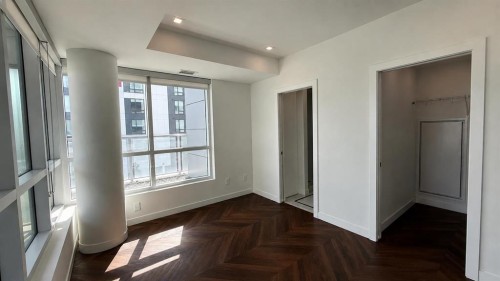 215-8445 Broadcast Avenue Sw, Calgary, AB - Indoor Photo Showing Other Room
